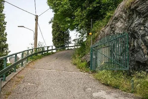 Stili House Panoramic View דירה Perledo