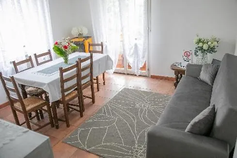 Stili House Panoramic View דירה Perledo